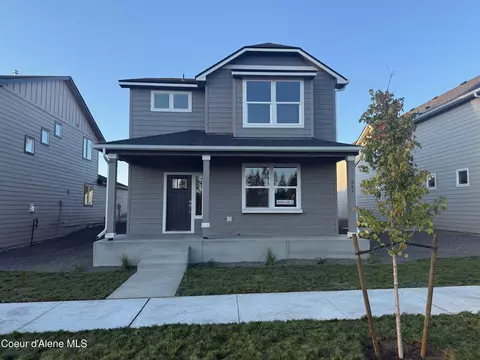 293 E Grosbeak Ave, Hayden, ID 83835
