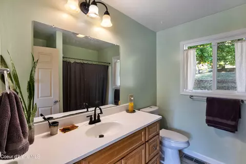 130 Pinecrest Loop, Sandpoint, ID 83864 photo 24