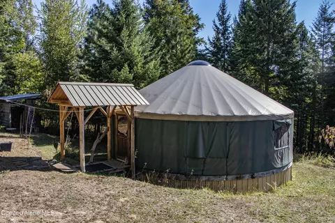 130 Pinecrest Loop, Sandpoint, ID 83864 photo 8