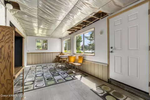 Entry Way - 8354 E Marine Dr, Post Falls, ID 83854 photo 1 of 1