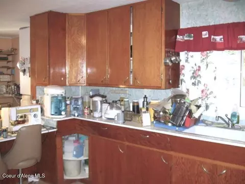 Kitchen - 1188 Whiskey Jack Rd, Sandpoint, ID 83864 photo 1 of 3