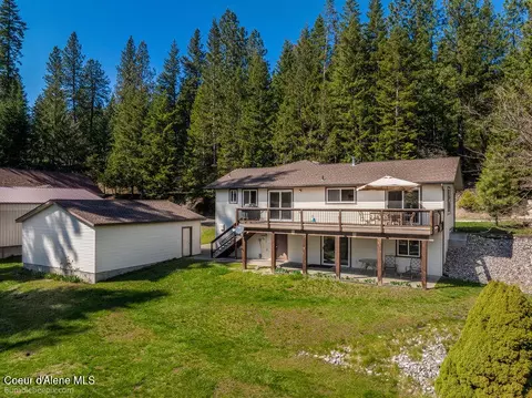 9218 W Rockford Bay Rd, Coeur D'alene, ID 83814