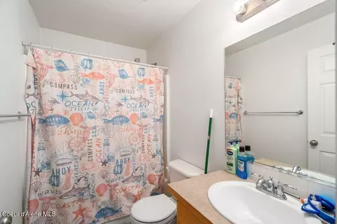 Bath - 574 N Hydra Pl # A, Post Falls, ID 83854 photo 2 of 3