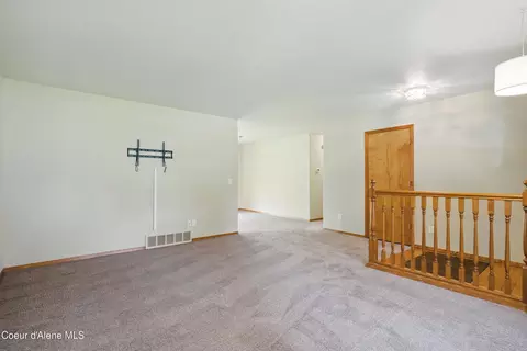 536 E Cloverleaf Dr, Hayden, ID 83835 photo 18