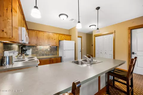 Kitchen - 602 Bunker Ave #313, Kellogg, ID 83837 photo 4 of 4