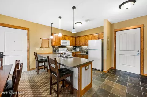 Kitchen - 602 Bunker Ave #313, Kellogg, ID 83837 photo 1 of 4