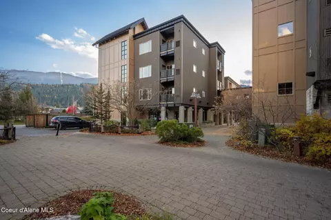 Exterior - 602 Bunker Ave #313, Kellogg, ID 83837 photo 3 of 6
