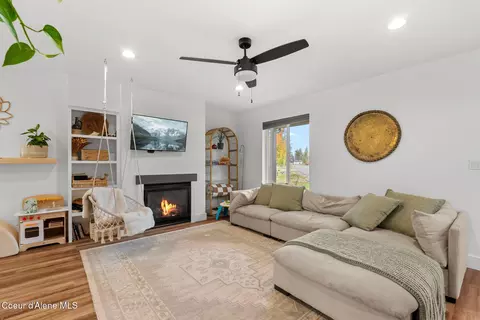 303 Jasper Loop, Ponderay, ID 83852 photo 10