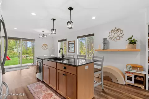 303 Jasper Loop, Ponderay, ID 83852 photo 17
