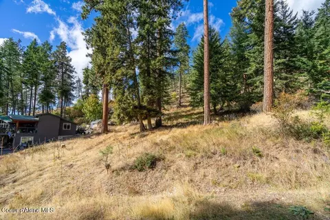 762 Glacier Loop Rd, Bayview, ID 83803