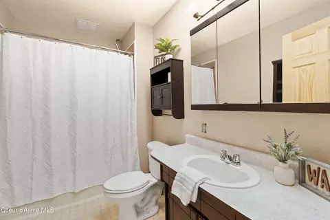Bath - 403 E 9th Ave, Post Falls, ID 83854 photo 1 of 2