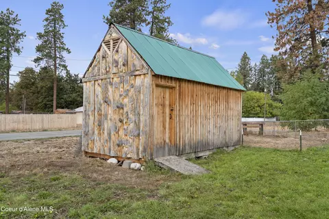 Exterior - 403 E 9th Ave, Post Falls, ID 83854 photo 8 of 11