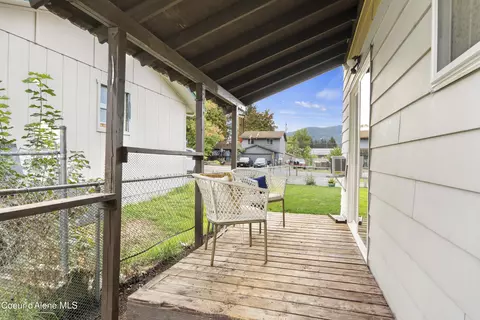 Exterior - 403 E 9th Ave, Post Falls, ID 83854 photo 6 of 11
