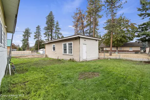 Exterior - 403 E 9th Ave, Post Falls, ID 83854 photo 7 of 11