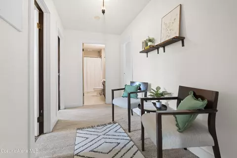 Entry Way - 403 E 9th Ave, Post Falls, ID 83854 photo 2 of 3