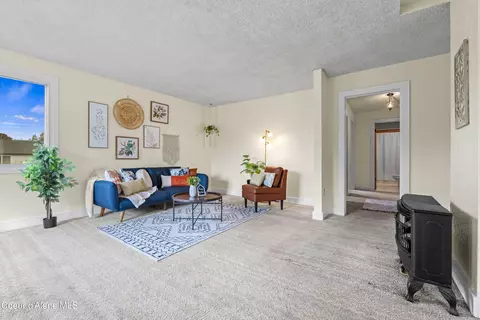 Living - 403 E 9th Ave, Post Falls, ID 83854 photo 1 of 9