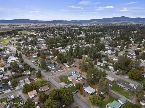 View/Area - 403 E 9th Ave, Post Falls, ID 83854 photo 4 of 5