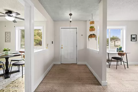 Entry Way - 403 E 9th Ave, Post Falls, ID 83854 photo 1 of 3