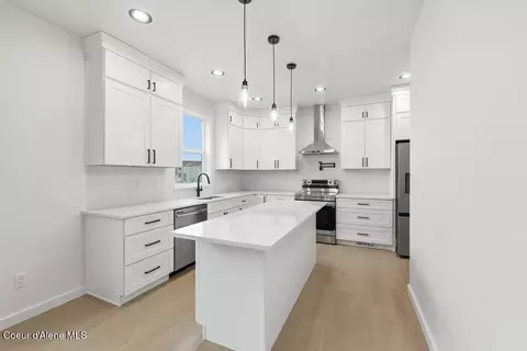 Kitchen - 469 E Penstemon Rd, Hayden, ID 83835 photo 2 of 3