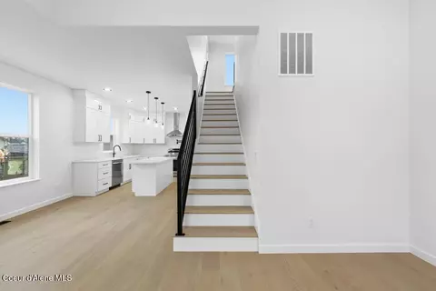 Entry Way - 469 E Penstemon Rd, Hayden, ID 83835 photo 1 of 4