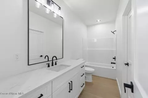 Bath - 469 E Penstemon Rd, Hayden, ID 83835 photo 3 of 3