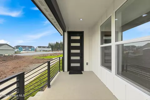 Exterior - 469 E Penstemon Rd, Hayden, ID 83835 photo 2 of 5