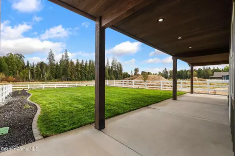 Exterior - 191 Backtrack Rd, Sandpoint, ID 83864 photo 4 of 8