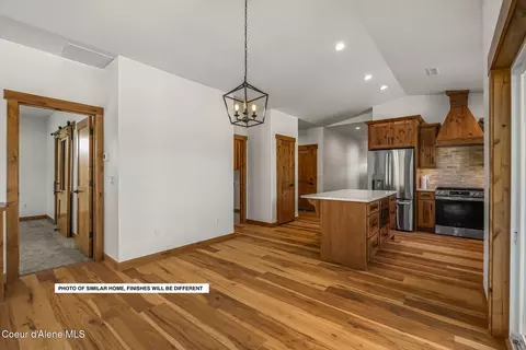 Entry Way - 191 Backtrack Rd, Sandpoint, ID 83864 photo 3 of 5