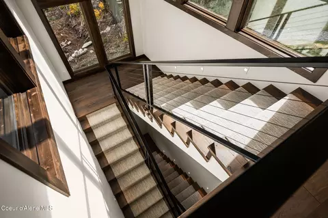 Entry Way - 37 Crystal Ct, Sandpoint, ID 83864 photo 5 of 8