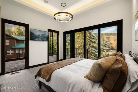 Bedroom - 37 Crystal Ct, Sandpoint, ID 83864 photo 2 of 10