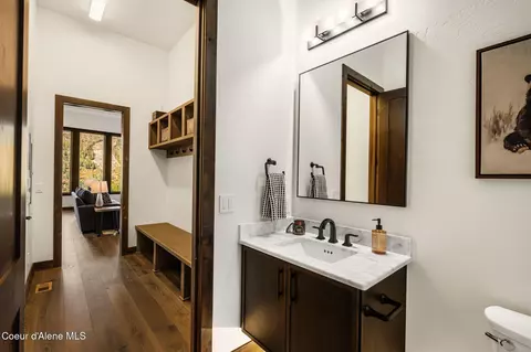 Entry Way - 37 Crystal Ct, Sandpoint, ID 83864 photo 1 of 8