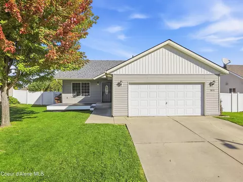 3831 W Linneatus Dr, Coeur D'alene, ID 83815