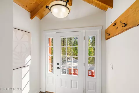 Entry Way - 4291 Upper Pack River Rd, Sandpoint, ID 83864 photo 3 of 3