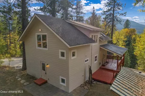 Exterior - 4291 Upper Pack River Rd, Sandpoint, ID 83864 photo 3 of 12