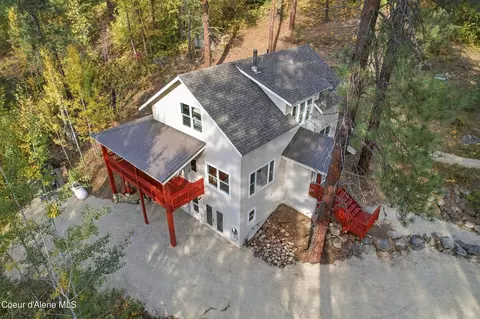 Exterior - 4291 Upper Pack River Rd, Sandpoint, ID 83864 photo 4 of 12