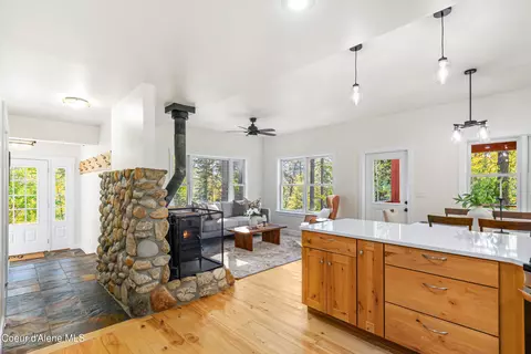 Entry Way - 4291 Upper Pack River Rd, Sandpoint, ID 83864 photo 1 of 3