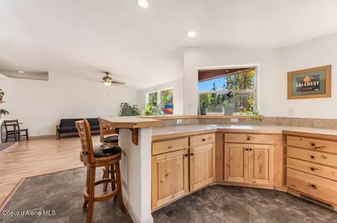 Kitchen - 341 Higgins Ln, Sandpoint, ID 83864 photo 5 of 5