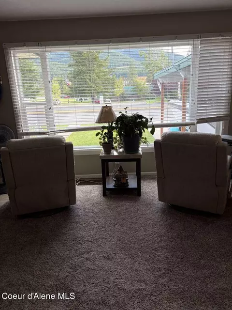 Living - 606 W Cameron Ave, Kellogg, ID 83837 photo 1 of 2