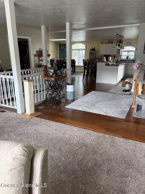 Entry Way - 606 W Cameron Ave, Kellogg, ID 83837 photo 1 of 3