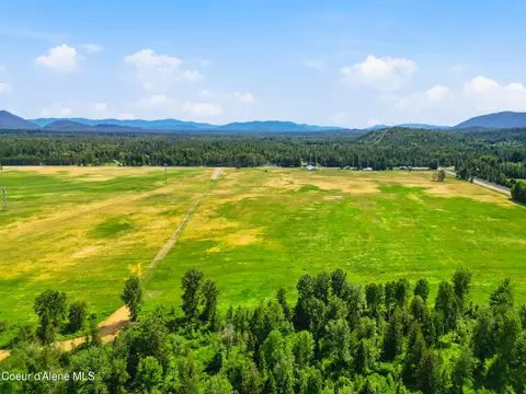 Nna Longbow Ln, Sandpoint, ID 83864 photo 8