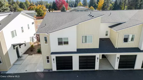 3704 N Torrey Pine Ln, Coeur D'alene, ID 83815
