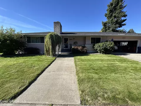 2313 N Honeysuckle Dr, Coeur D'alene, ID 83814