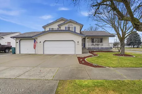 1700 N Summer Hills Ct, Post Falls, ID 83854