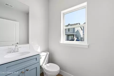 Bath - 681 N Galbraith Lp, Post Falls, ID 83854 photo 1 of 3