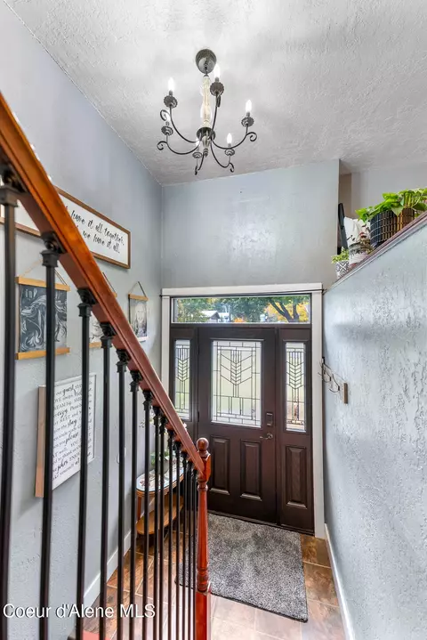 Entry Way - 504 S Fourth St, Osburn, ID 83849 photo 1 of 1