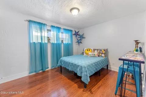 Bedroom - 504 S Fourth St, Osburn, ID 83849 photo 2 of 4
