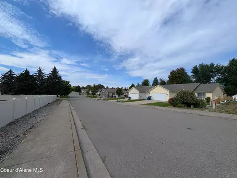 View/Area - 1465 E Stockman Ave, Post Falls, ID 83854 photo 2 of 2