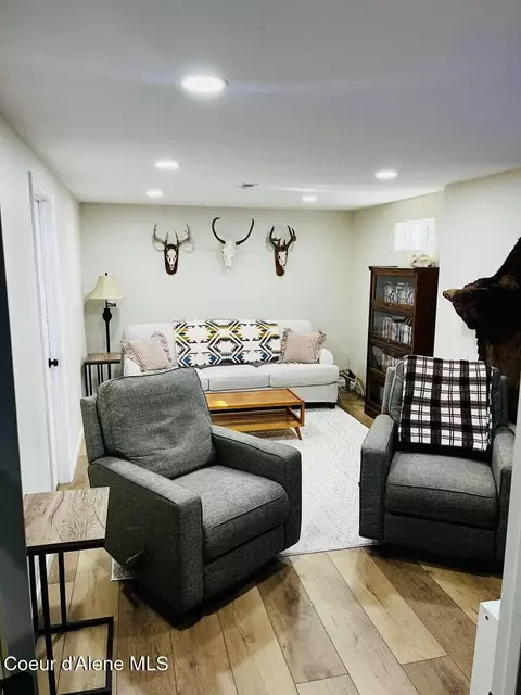 Living - 403 Emerald Dr, Kellogg, ID 83837 photo 2 of 2