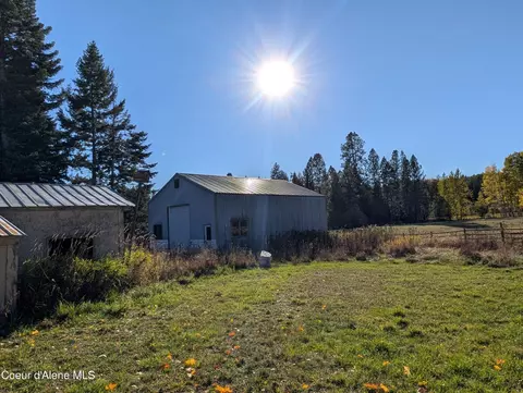 Exterior - 242 Pinecrest Rd, Sandpoint, ID 83864 photo 11 of 15