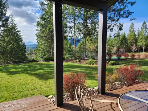 49 Miley Ct, Moyie Springs, ID 83845